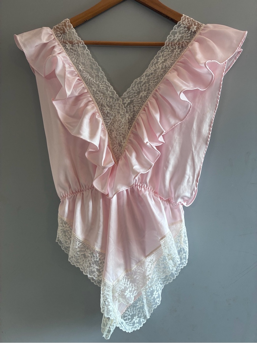 😎 Vintage 1980s Lily of France silk and lace teddy